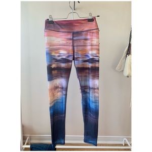 Abstract Sunset Leggings | worn ONCE!